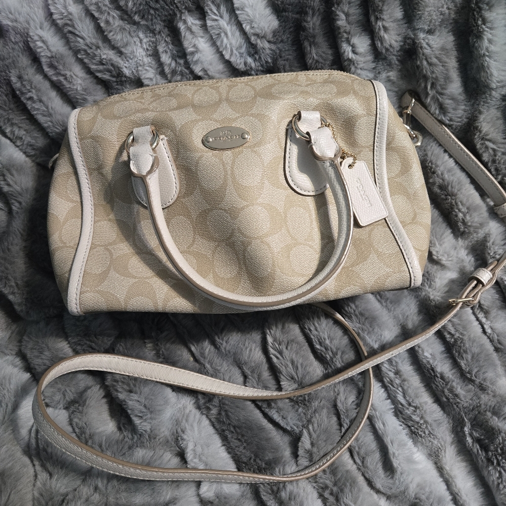 ** SOLD ** Coach Crossbody Satchel Purse